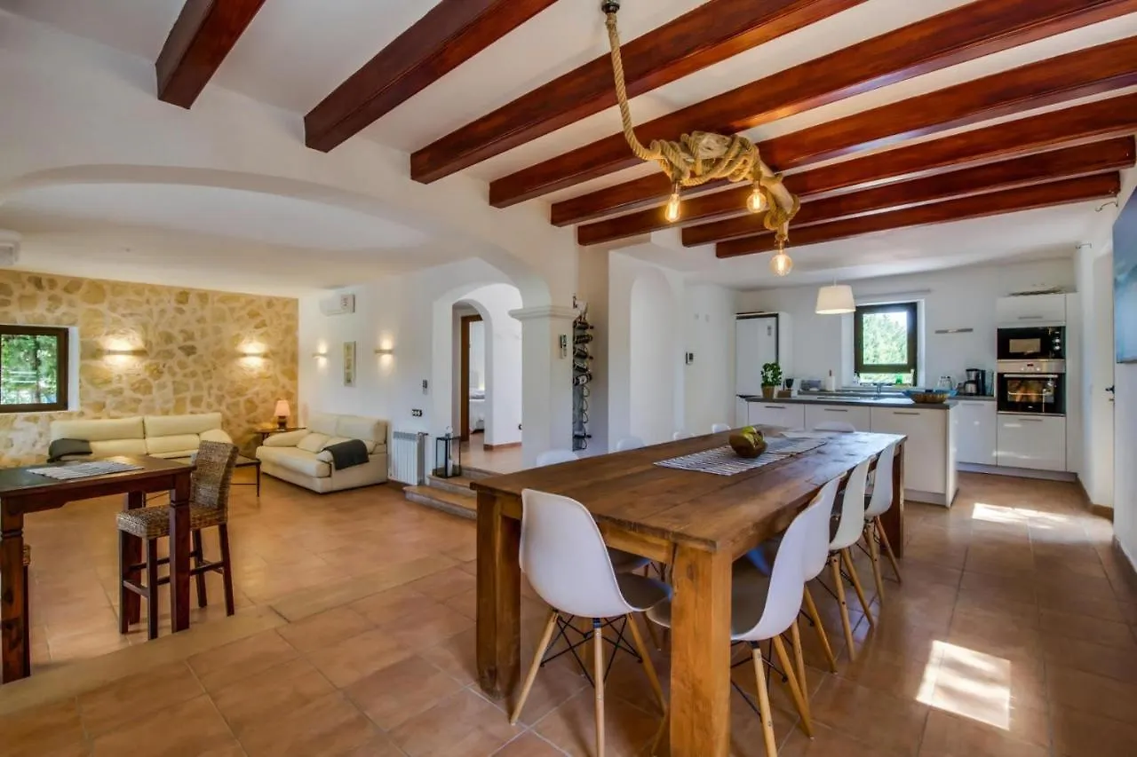 Finca Kiana In Santa Eugenia - Your Child-Friendly Holiday Finca On Mallorca センセリェス